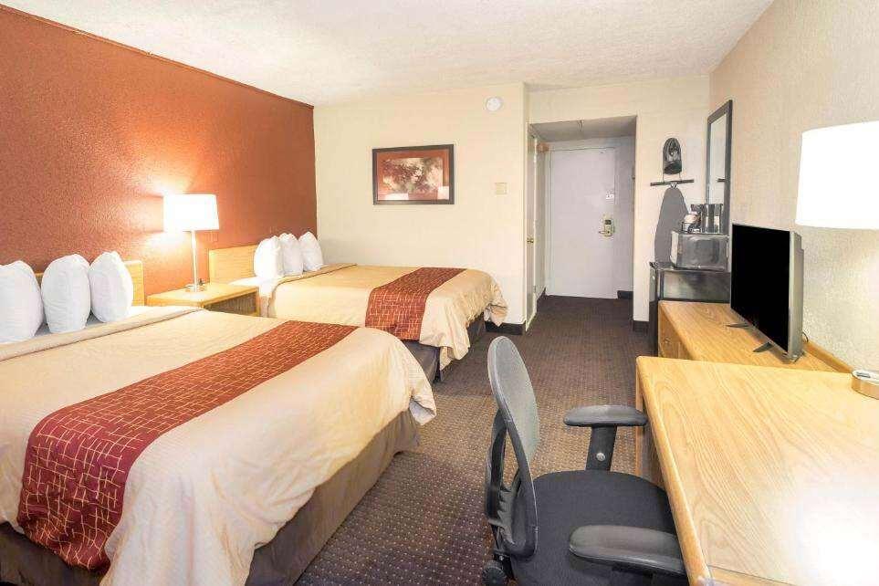 Days Inn By Wyndham Williamsport Δωμάτιο φωτογραφία