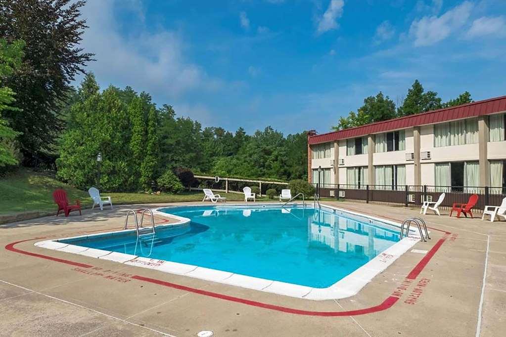 Days Inn By Wyndham Williamsport Ανέσεις φωτογραφία